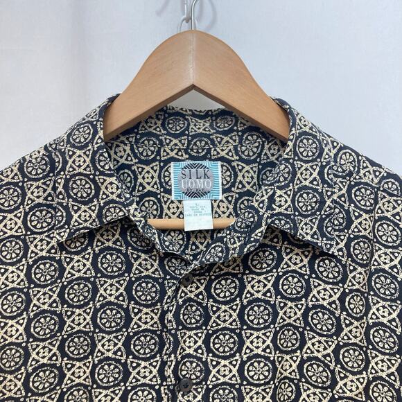 Vintage 90’s Silk Uomo by NAK Geometric Hippie Short Sleeve Button Up Shirt - Picture 3 of 7